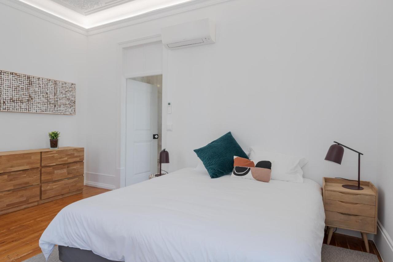 Guest house Almada Villa *
