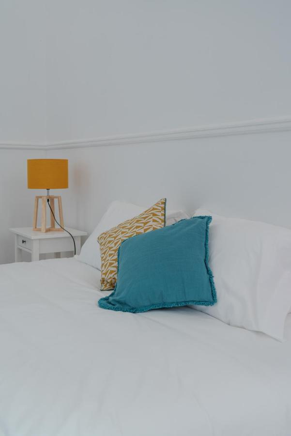 Almada Villa Guest house