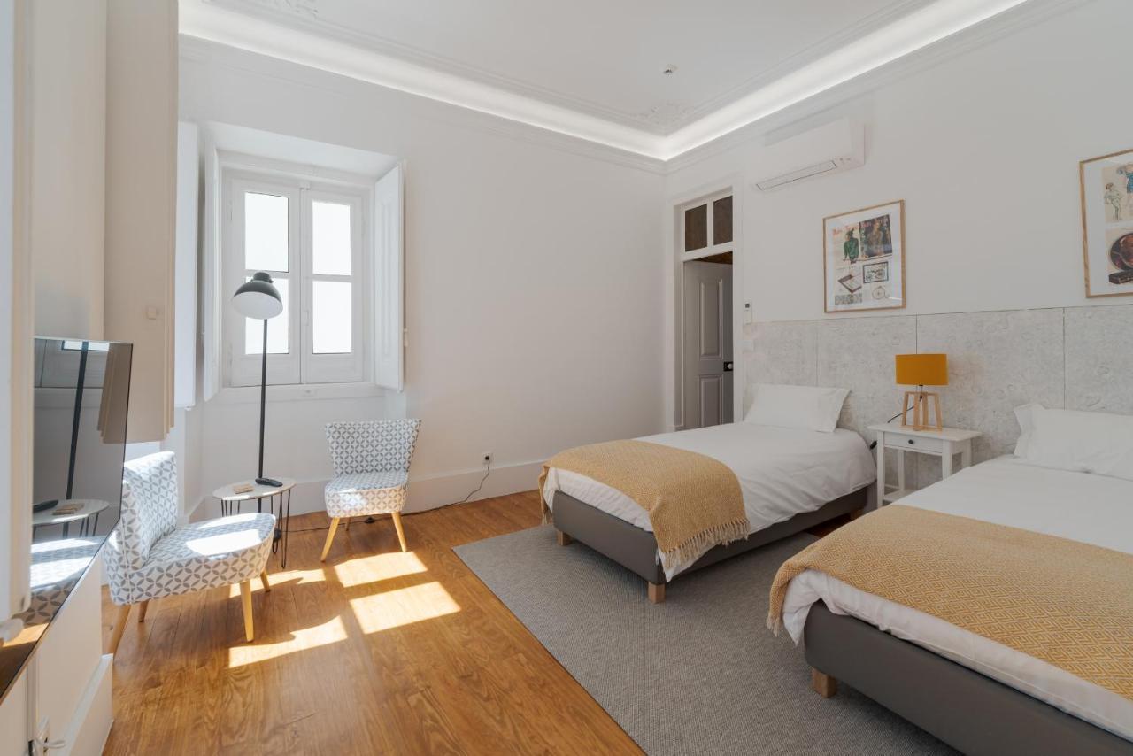 Guest house Almada Villa